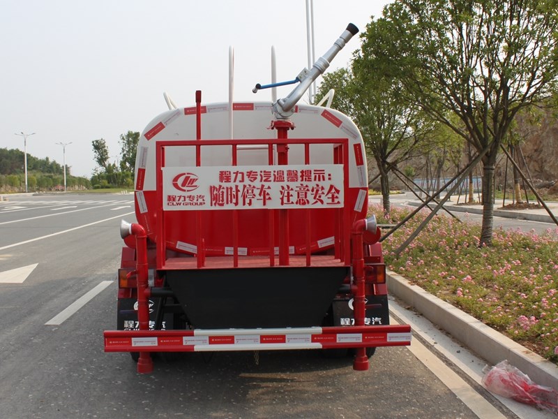 福田洒水车︱5吨洒水车图片