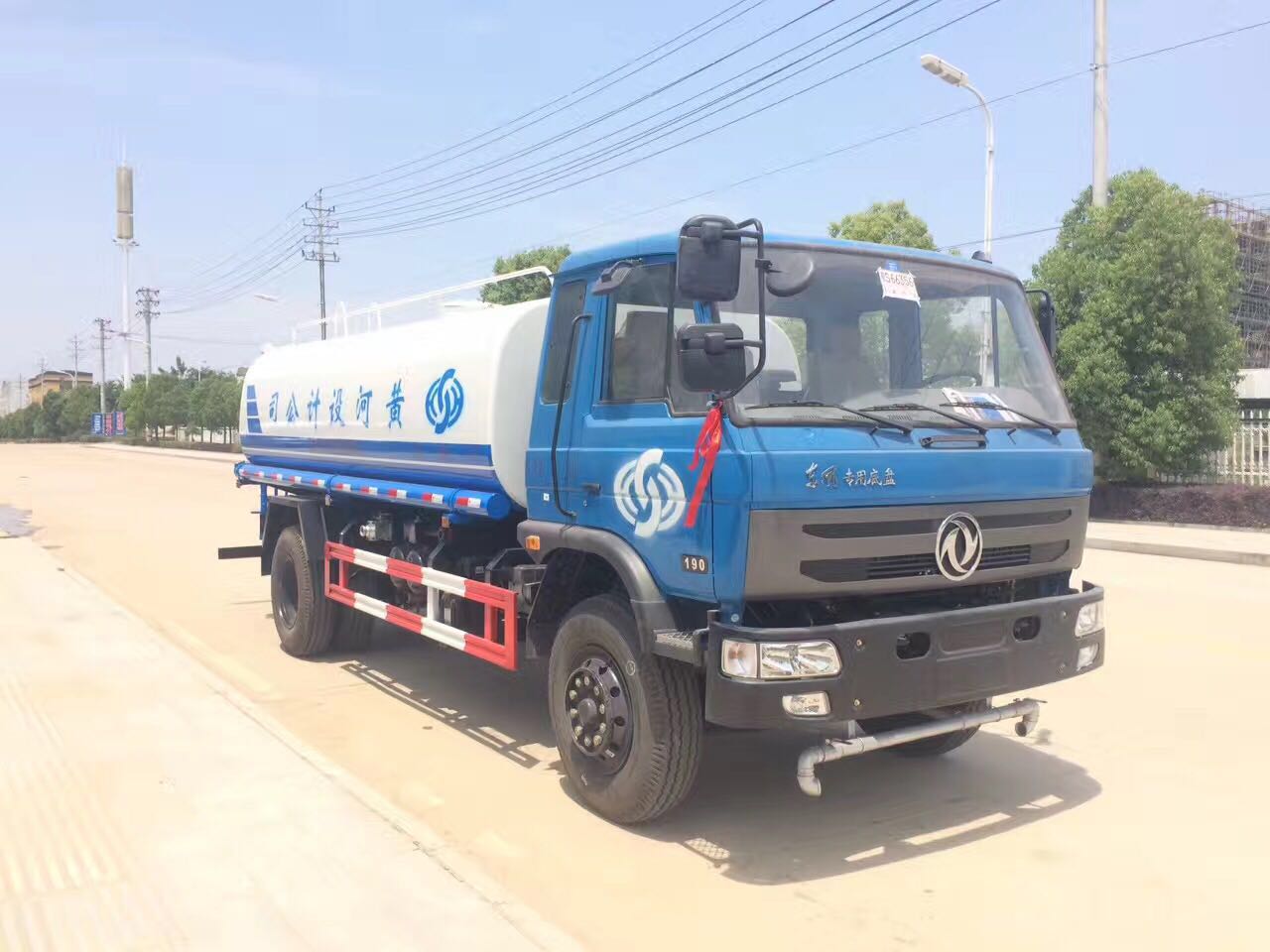 东风153洒水车︱15吨洒水车图片