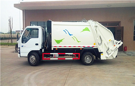 五十铃压缩式垃圾车︱5吨压缩式垃圾车图片