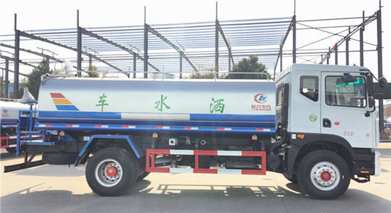 东风D9多利卡洒水车︱12方洒水车图片