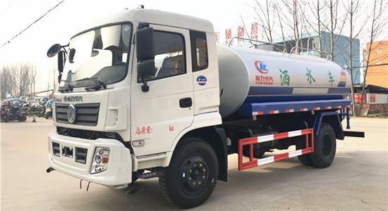 东风专底洒水车︱12方洒水车图片