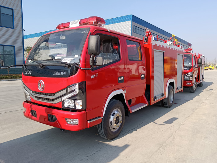 5吨消防洒水车多少钱_村镇乡镇森林消防车_1.5-3.5吨水罐消防车现车价格