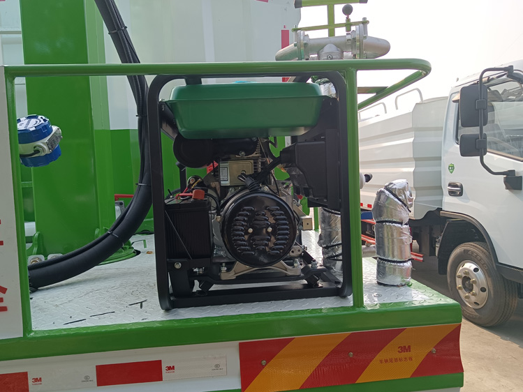 东风D9自动喷淋铁路抑尘车-12吨自动感应喷洒_大同煤场抑尘洒水车_运煤抑尘剂固化剂喷洒