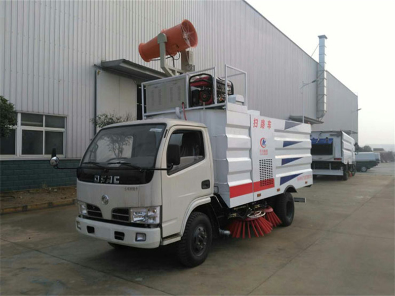 扫路带雾炮.jpg