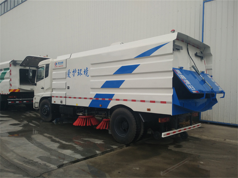 国5天锦扫路车 (3).jpg
